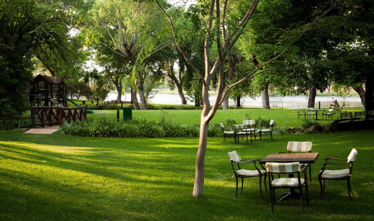 Riverside Sun Vanderbijlpark Exterior foto
