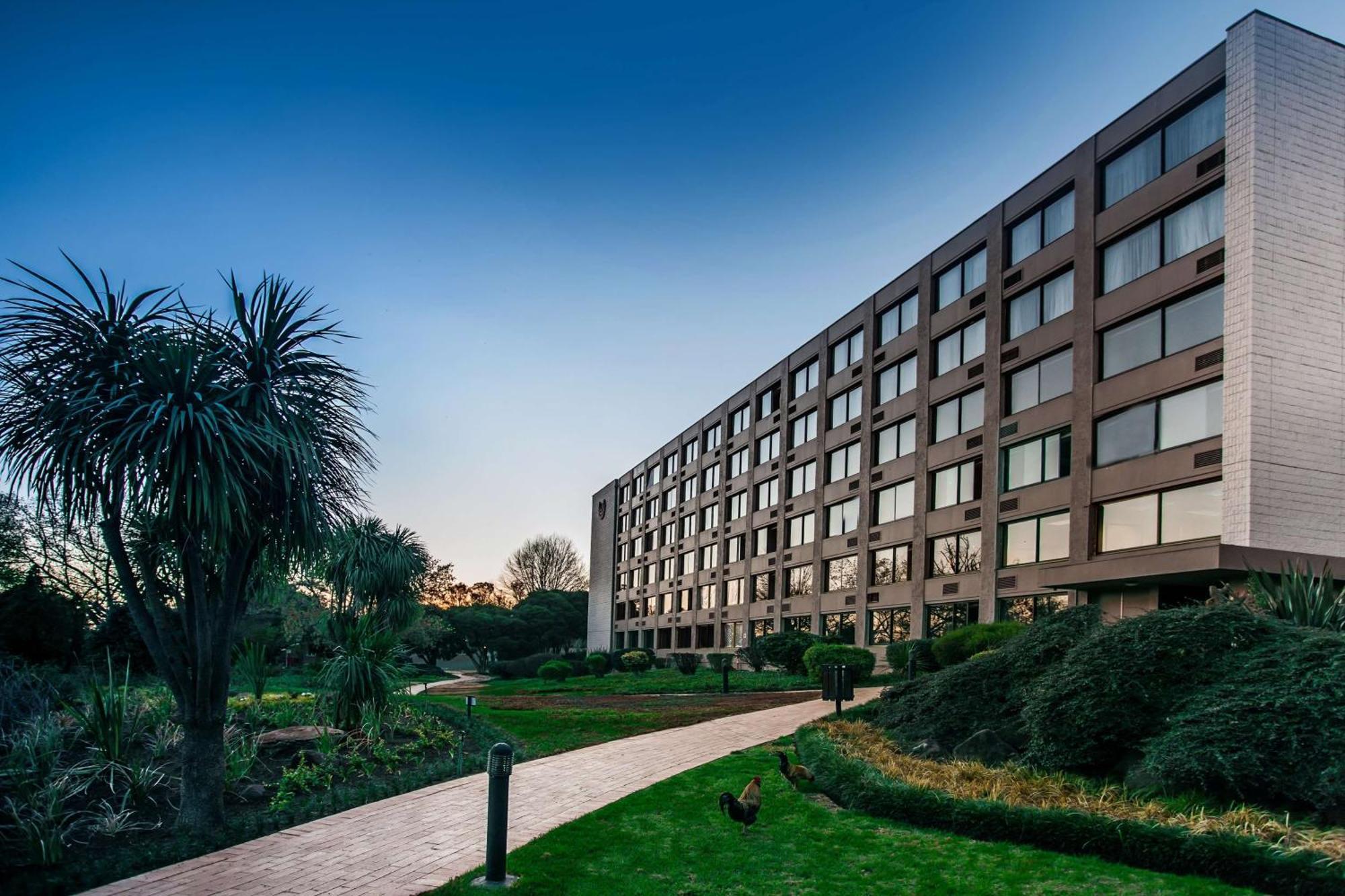 Riverside Sun Vanderbijlpark Exterior foto